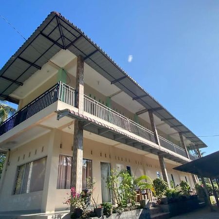 Penginapan Malompek Syariah Padang  Exterior photo